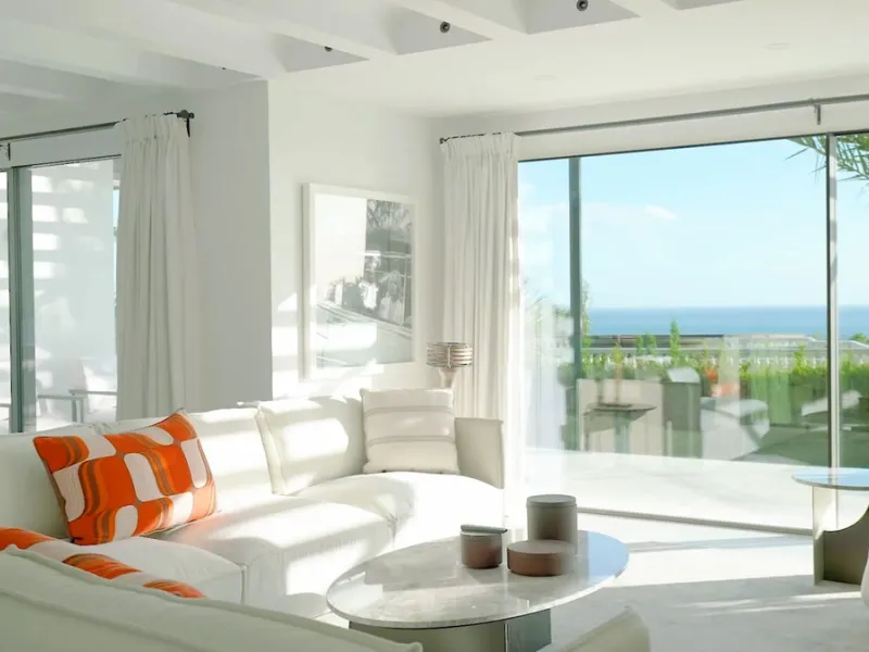 House - Detached Villa в продаже в Marbella, Málaga. В доме 5 спален и 6 ванных комнат. Площадь дома 405 м². Площадь участка 1500 м²