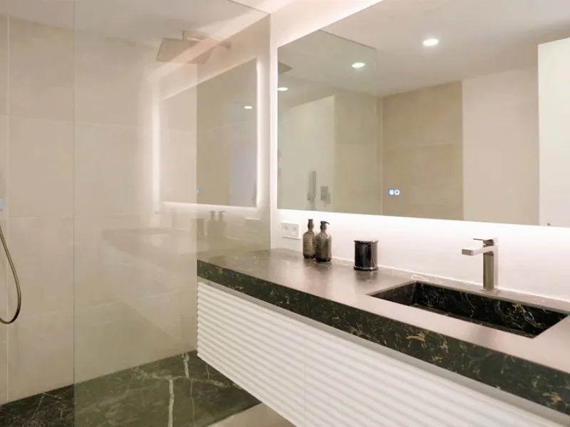 House - Detached Villa в продаже в Marbella, Málaga. В доме 5 спален и 6 ванных комнат. Площадь дома 405 м². Площадь участка 1500 м²