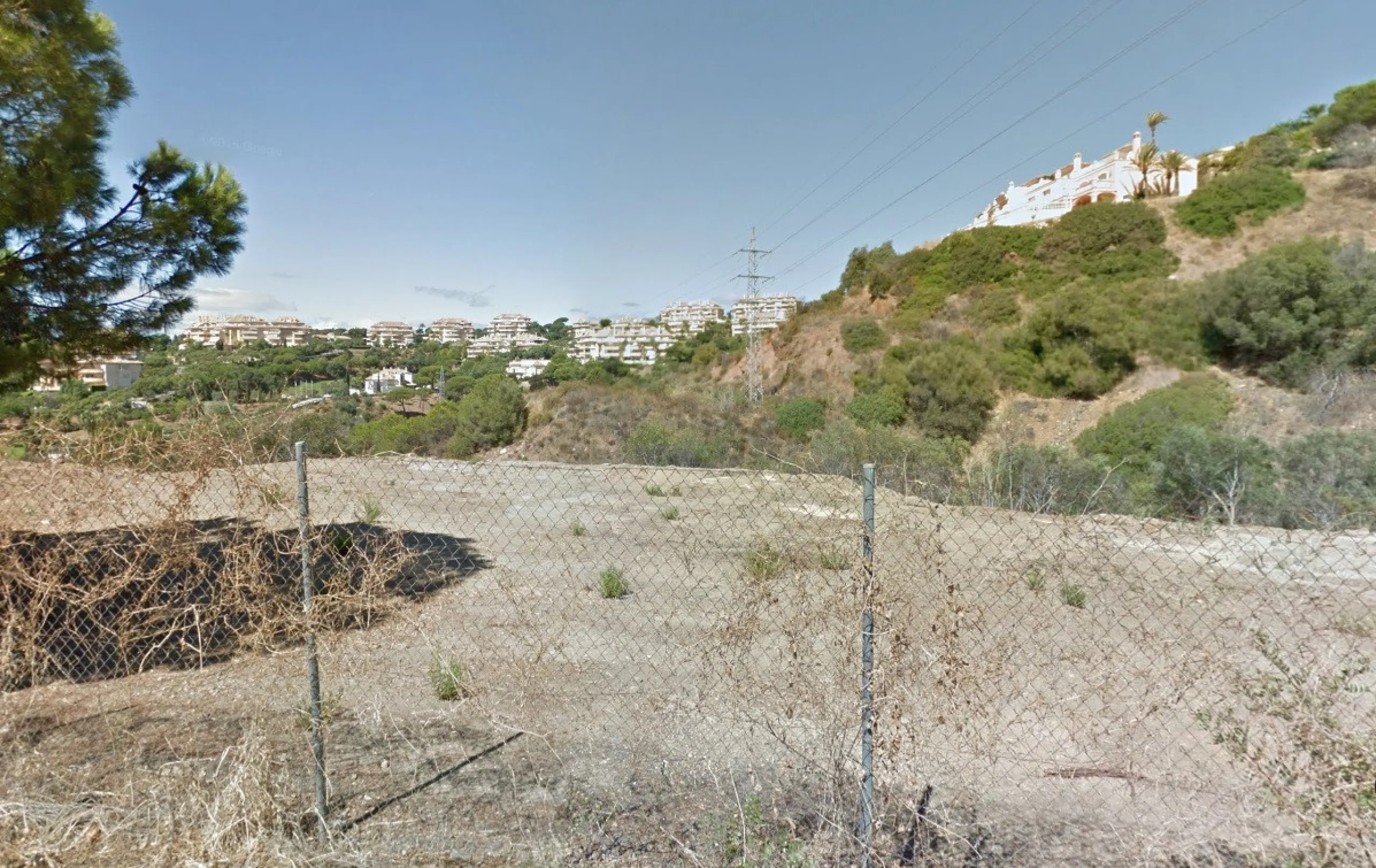 Plot - Land в продаже в Marbella, Málaga. Площадь участка 1090 м²