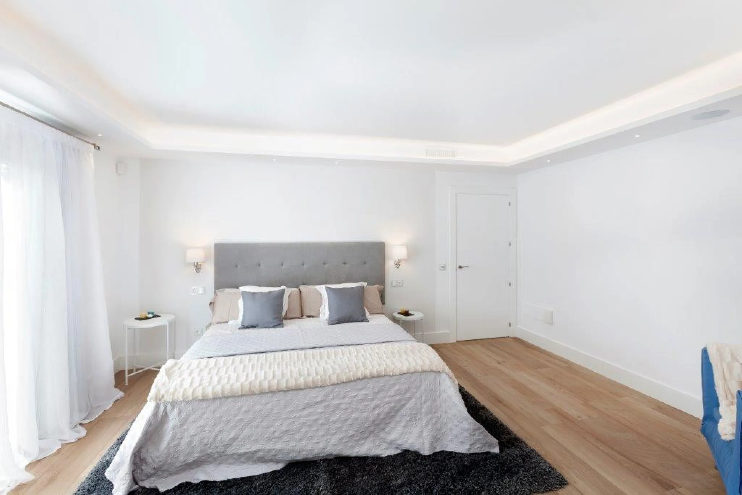House - Detached Villa в продаже в Marbella, Málaga. В доме 6 спален и 4 ванных комнат. Площадь дома 600 м². Площадь участка 1990 м²