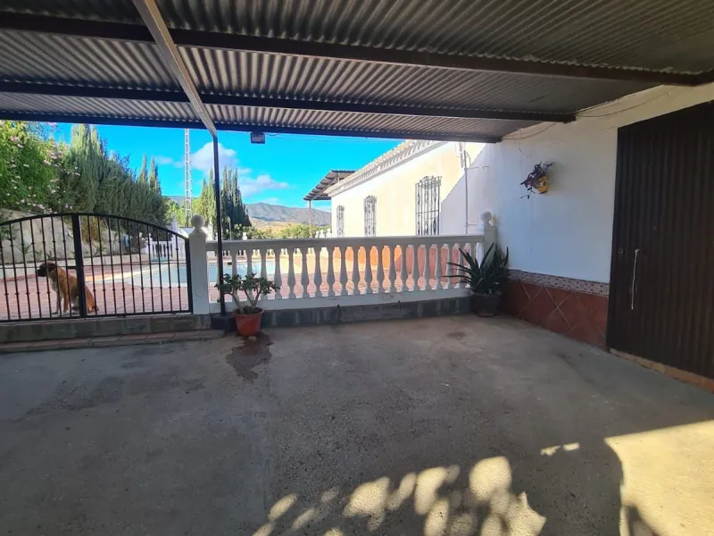 Lovely finca for sale with 120,000m2 land. Good access just 4 minutes from the main road.
