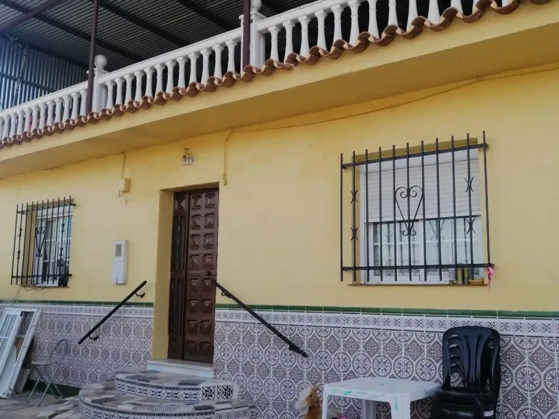 Large 4 bedroom house in Cartama