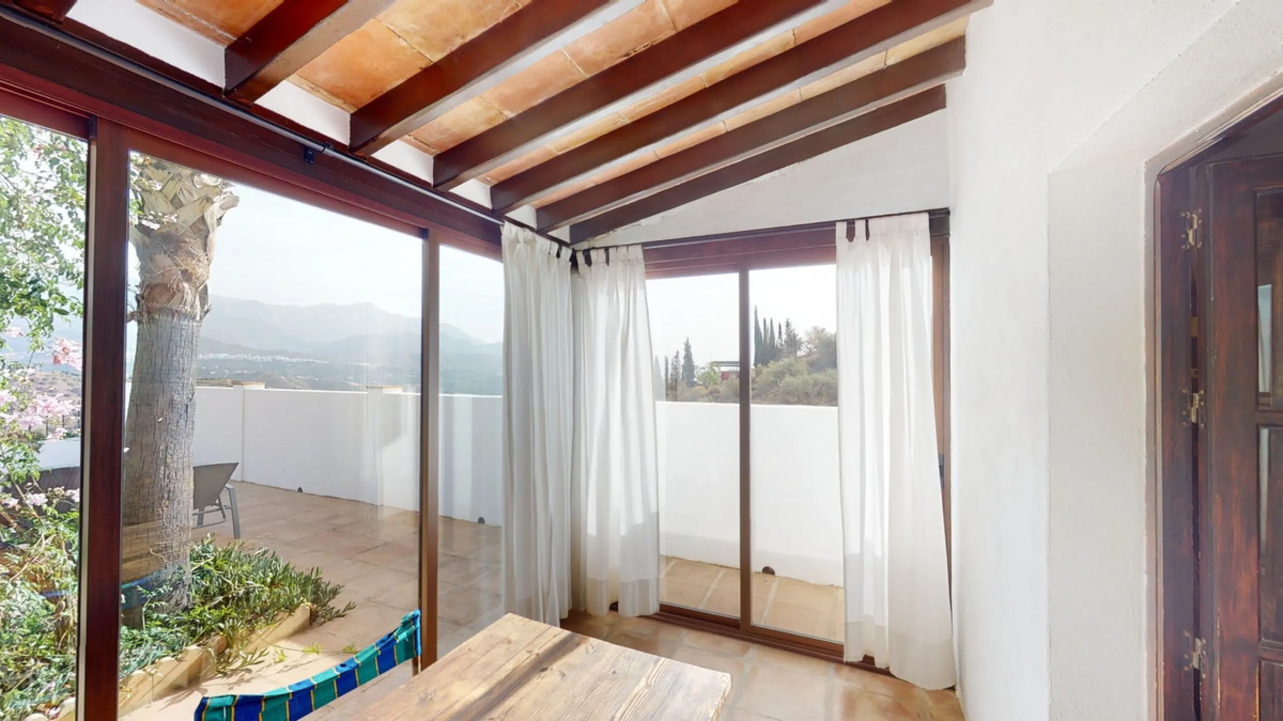 Are you looking for an oasis in harmony with nature? A place of peace and relaxation, where time runs a little slower? Yes?! Then we would like to show you this fantastic villa, in the mountains of Torrox. It offers an imposing, grand main house, a separa