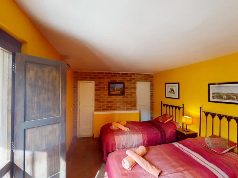 Are you looking for an oasis in harmony with nature? A place of peace and relaxation, where time runs a little slower? Yes?! Then we would like to show you this fantastic villa, in the mountains of Torrox. It offers an imposing, grand main house, a separa