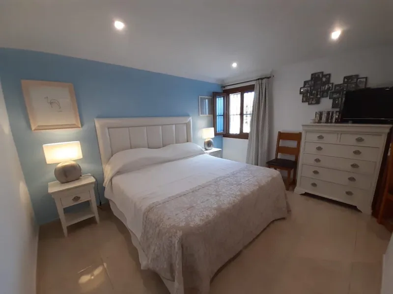 Turn key B&B business located just 15 minutes from the Mediterranean coast with stunning views of the countryside and mountains.