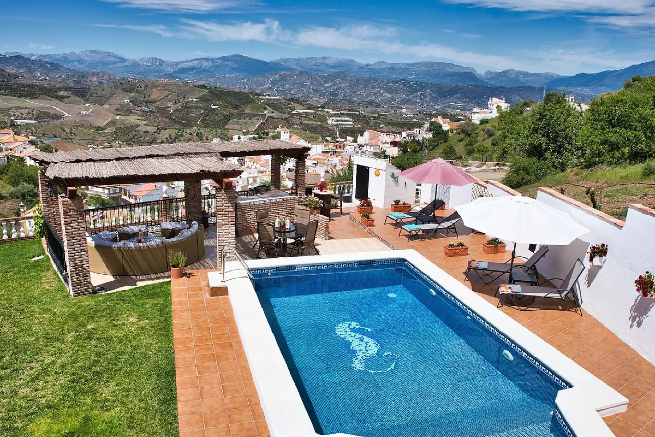 Turn key B&B business located just 15 minutes from the Mediterranean coast with stunning views of the countryside and mountains.