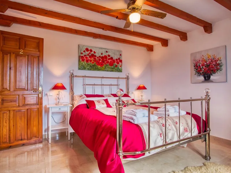 Turn key B&B business located just 15 minutes from the Mediterranean coast with stunning views of the countryside and mountains.
