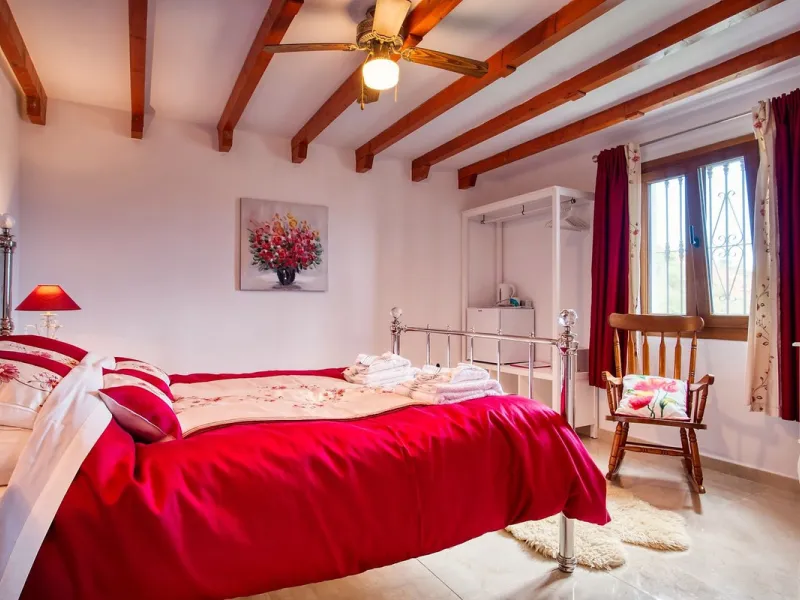 Turn key B&B business located just 15 minutes from the Mediterranean coast with stunning views of the countryside and mountains.