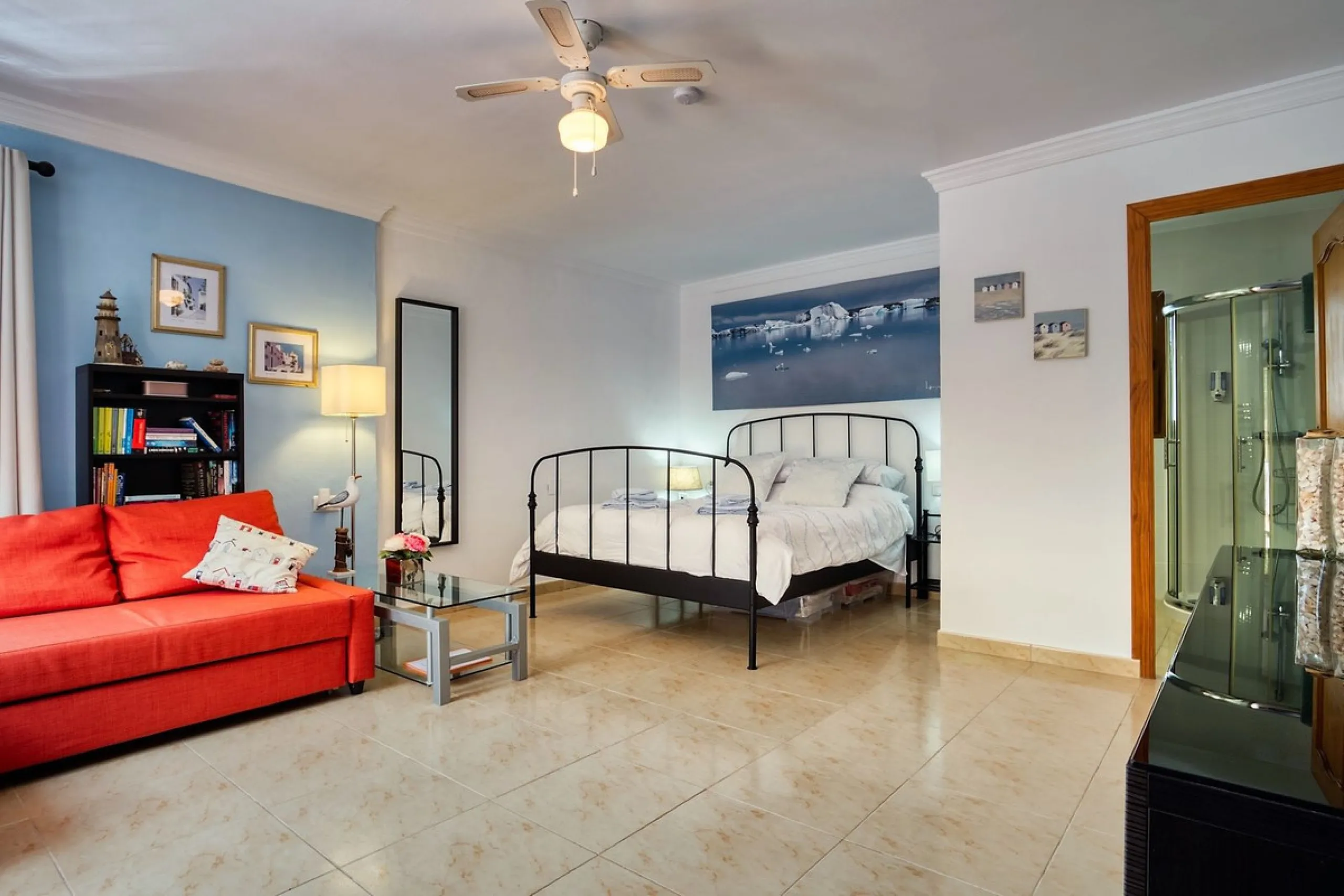 Turn key B&B business located just 15 minutes from the Mediterranean coast with stunning views of the countryside and mountains.
