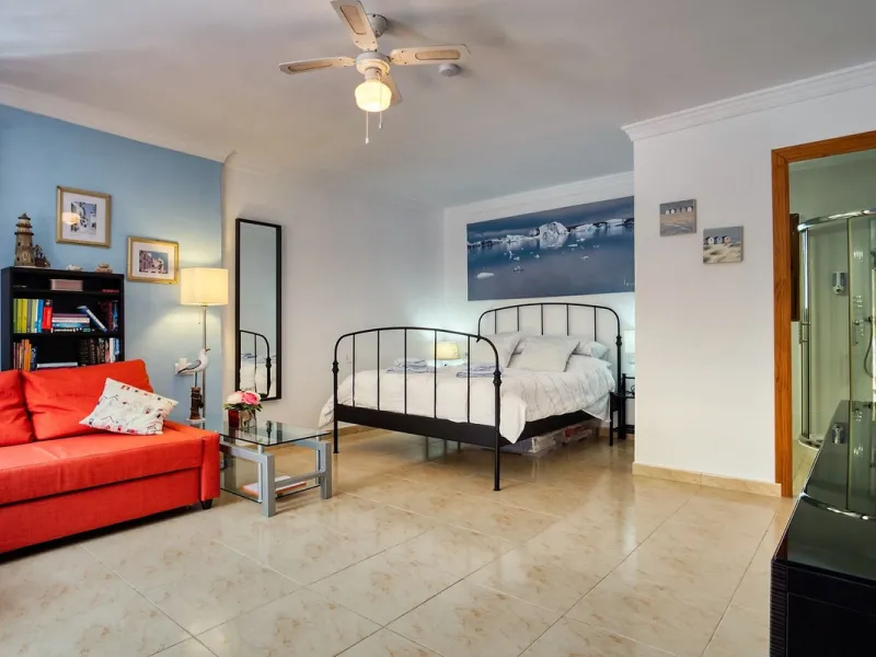 Turn key B&B business located just 15 minutes from the Mediterranean coast with stunning views of the countryside and mountains.