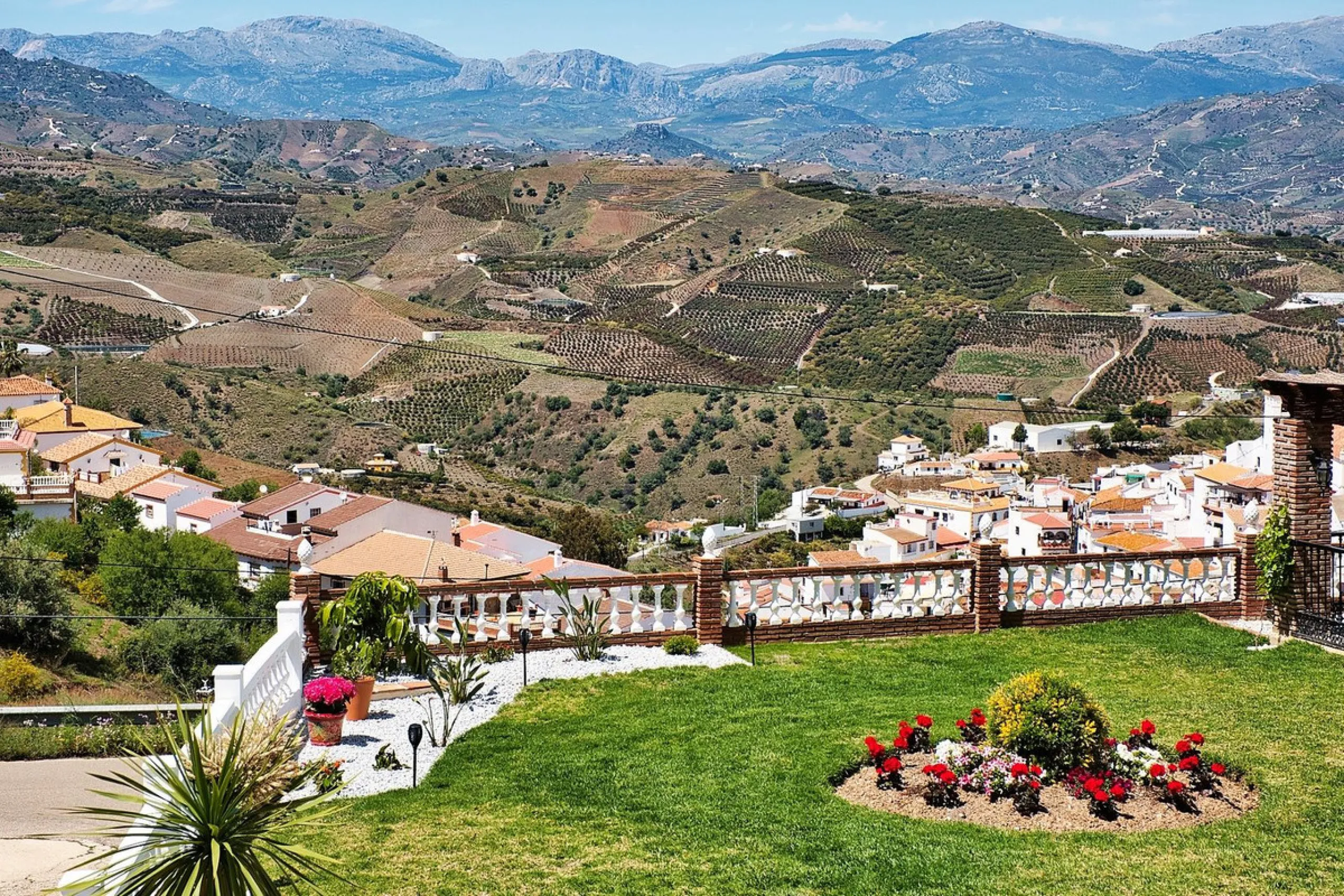 Turn key B&B business located just 15 minutes from the Mediterranean coast with stunning views of the countryside and mountains.