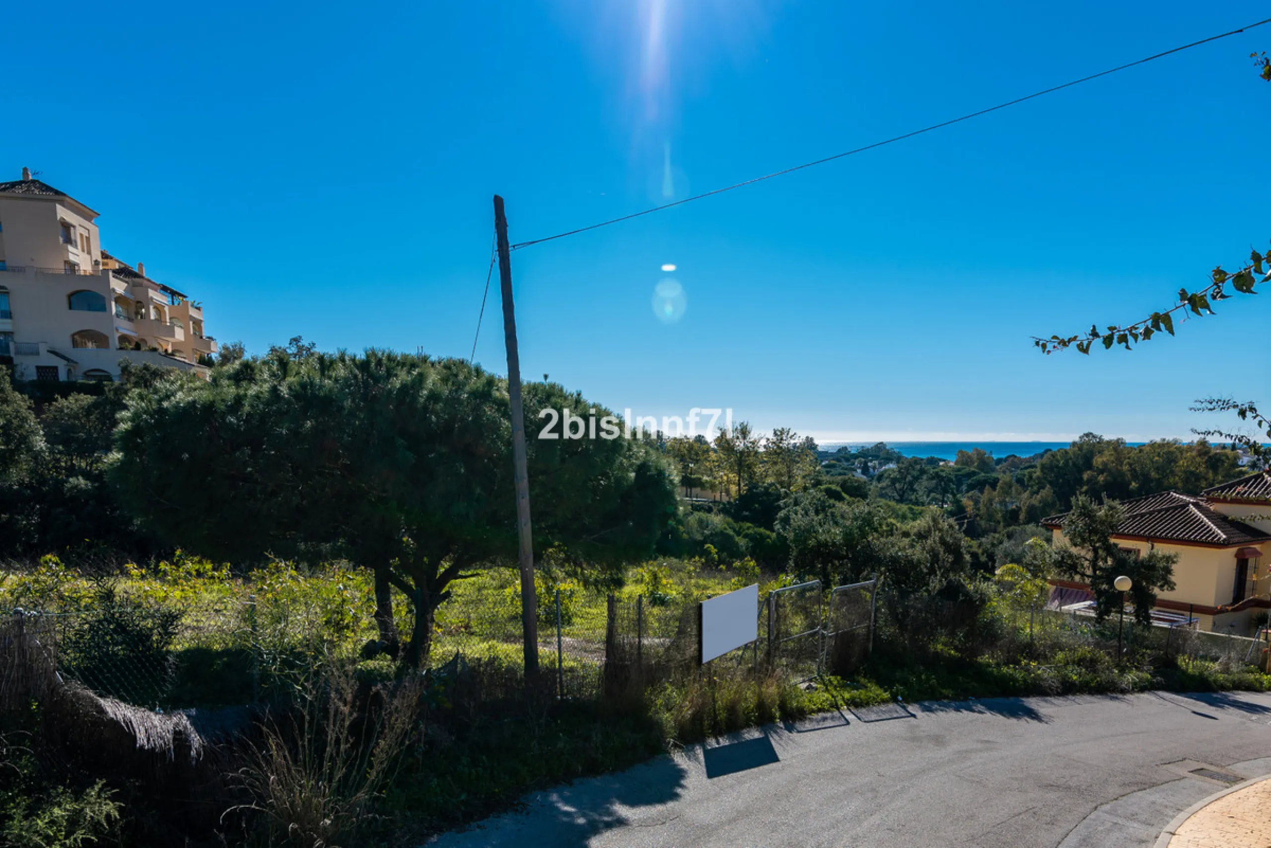 Large (1.620m2) Bulding PLOT in central Elviria walking distance to commercial center beach and restaurants with sunny position and some sea views