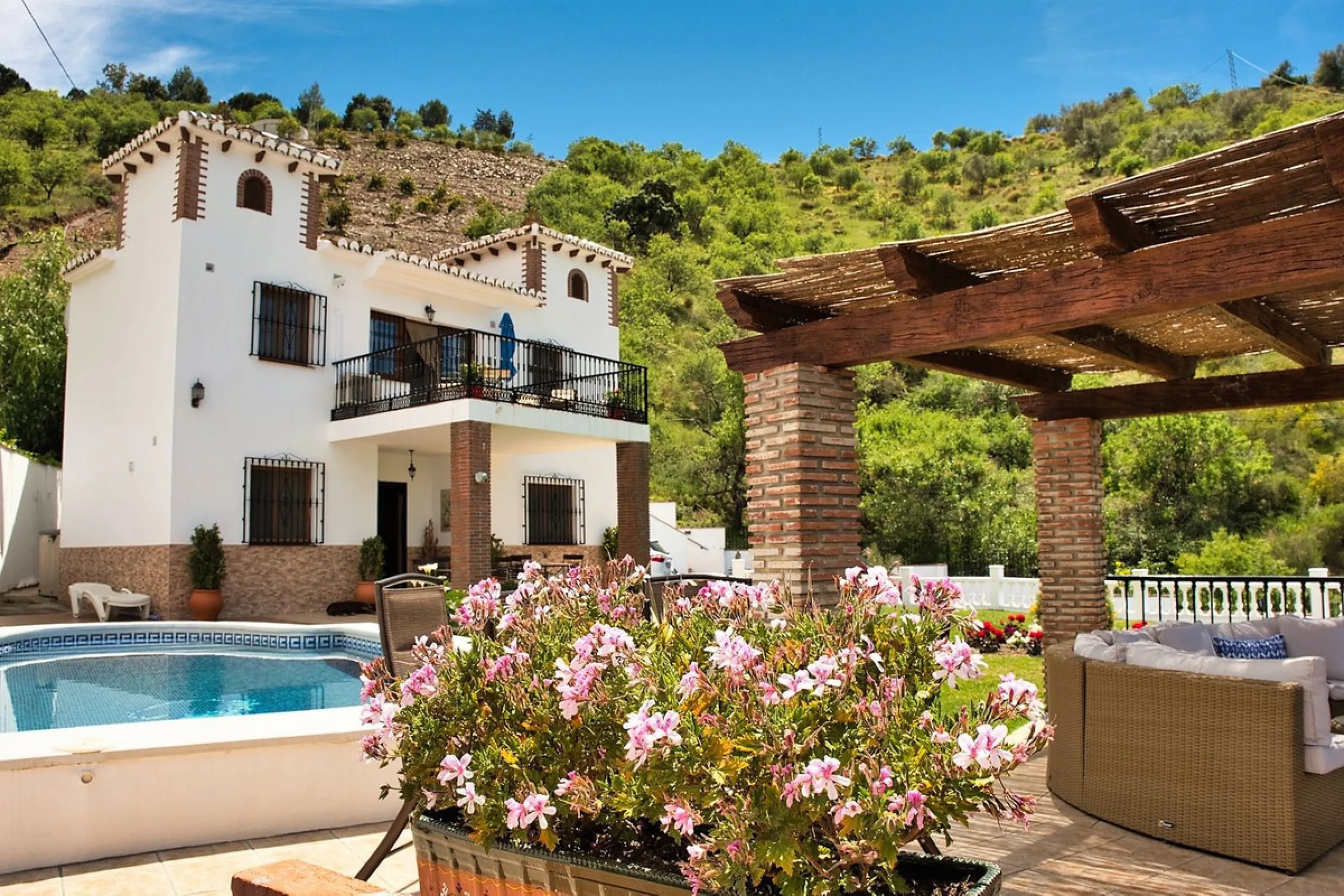 Вилла/Шале, Iznate, Costa del Sol East