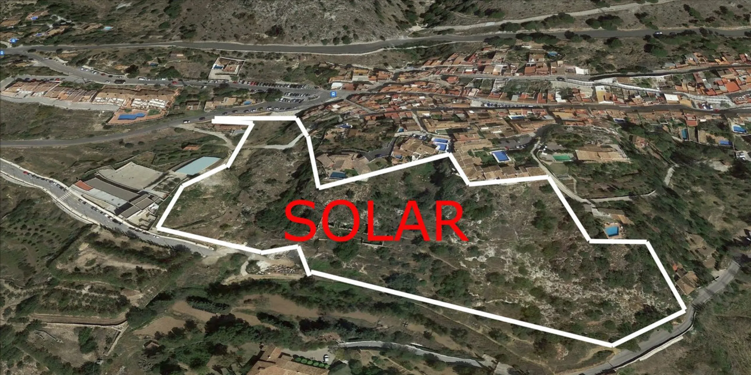 Calling all property developers! Commercial polt for villas, townhouses, hotels etc.