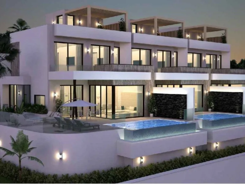 Calling all property developers! Commercial polt for villas, townhouses, hotels etc.
