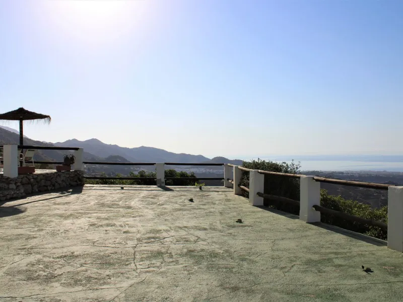 Villa with well-known restaurant and stunning sea views for sale in Frigiliana.
