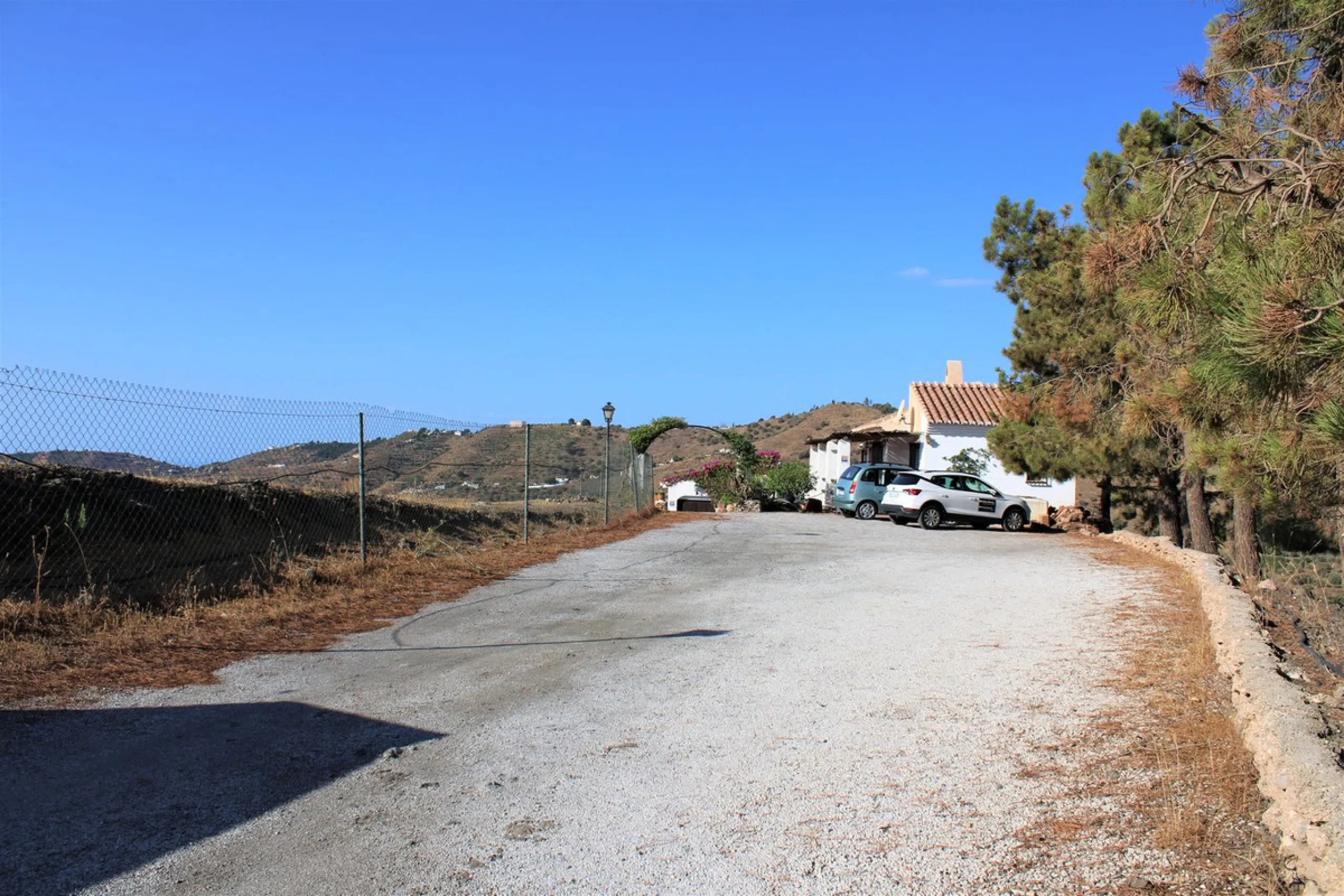 House - Detached Villa в продаже в Frigiliana, Málaga. В доме 3 спален и 3 ванных комнат. Площадь дома 423 м². Площадь участка 12109 м²
