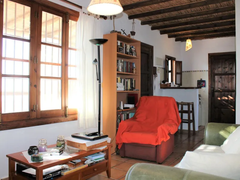 House - Detached Villa в продаже в Frigiliana, Málaga. В доме 3 спален и 3 ванных комнат. Площадь дома 423 м². Площадь участка 12109 м²