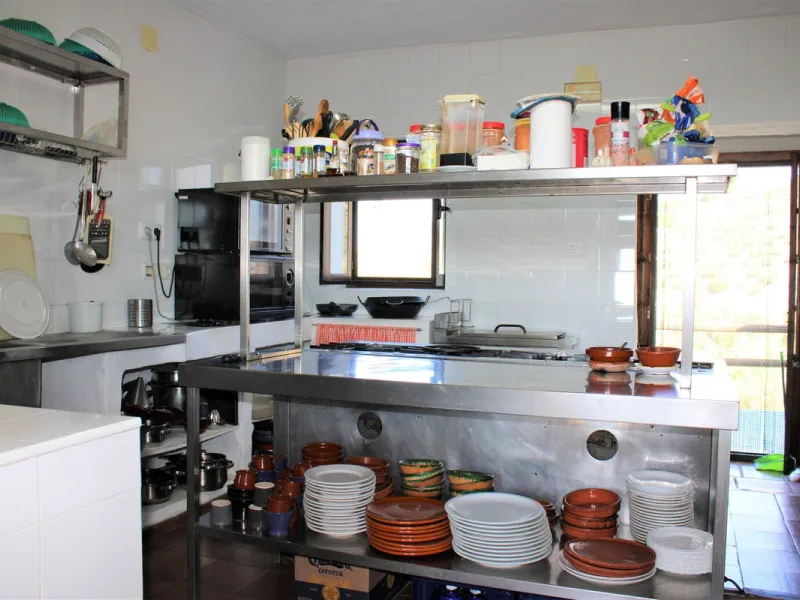 House - Detached Villa в продаже в Frigiliana, Málaga. В доме 3 спален и 3 ванных комнат. Площадь дома 423 м². Площадь участка 12109 м²