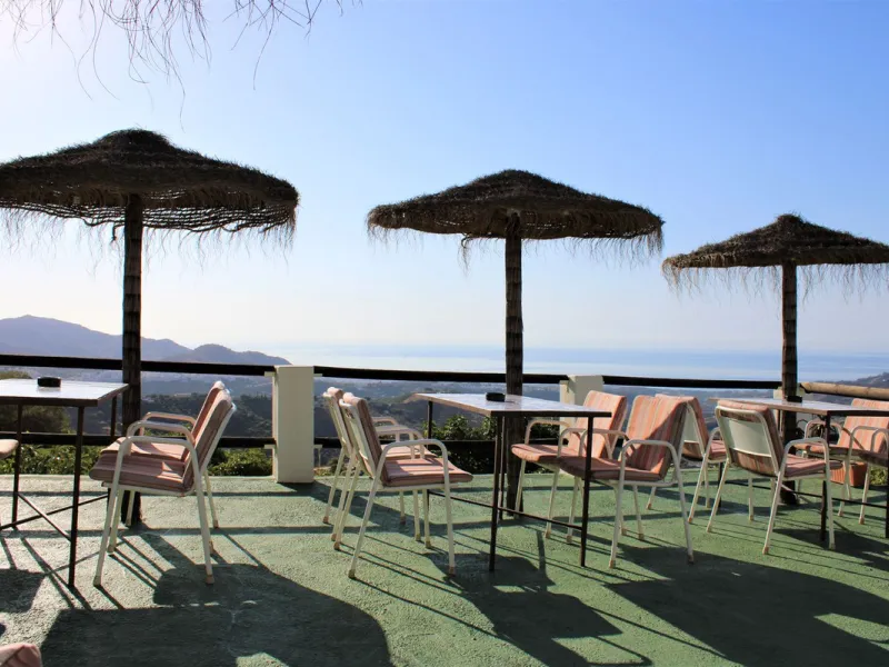 House - Detached Villa в продаже в Frigiliana, Málaga. В доме 3 спален и 3 ванных комнат. Площадь дома 423 м². Площадь участка 12109 м²