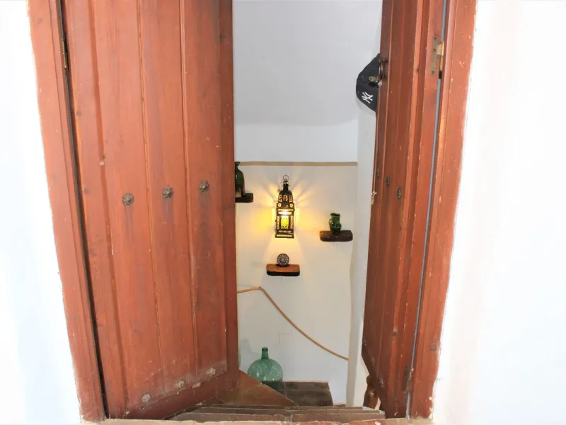 House - Detached Villa в продаже в Frigiliana, Málaga. В доме 3 спален и 3 ванных комнат. Площадь дома 423 м². Площадь участка 12109 м²