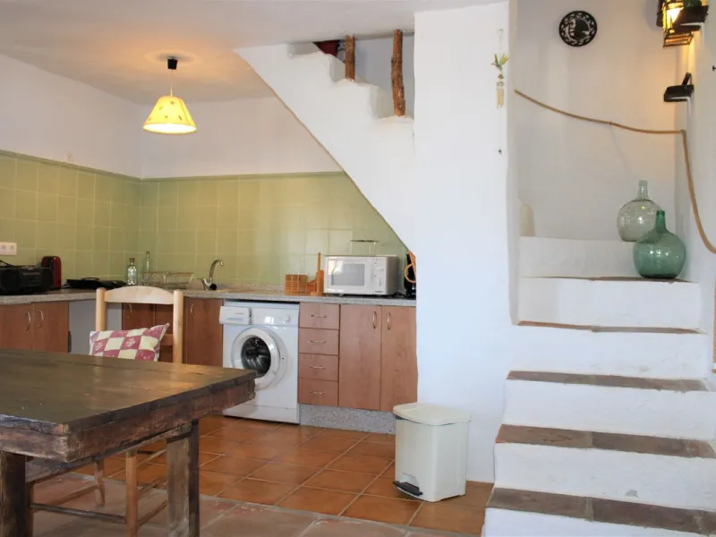 House - Detached Villa в продаже в Frigiliana, Málaga. В доме 3 спален и 3 ванных комнат. Площадь дома 423 м². Площадь участка 12109 м²