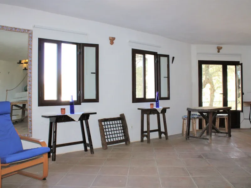 House - Detached Villa в продаже в Frigiliana, Málaga. В доме 3 спален и 3 ванных комнат. Площадь дома 423 м². Площадь участка 12109 м²