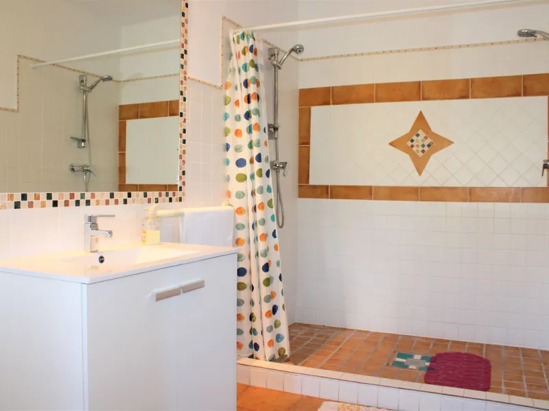 House - Detached Villa в продаже в Frigiliana, Málaga. В доме 3 спален и 3 ванных комнат. Площадь дома 423 м². Площадь участка 12109 м²