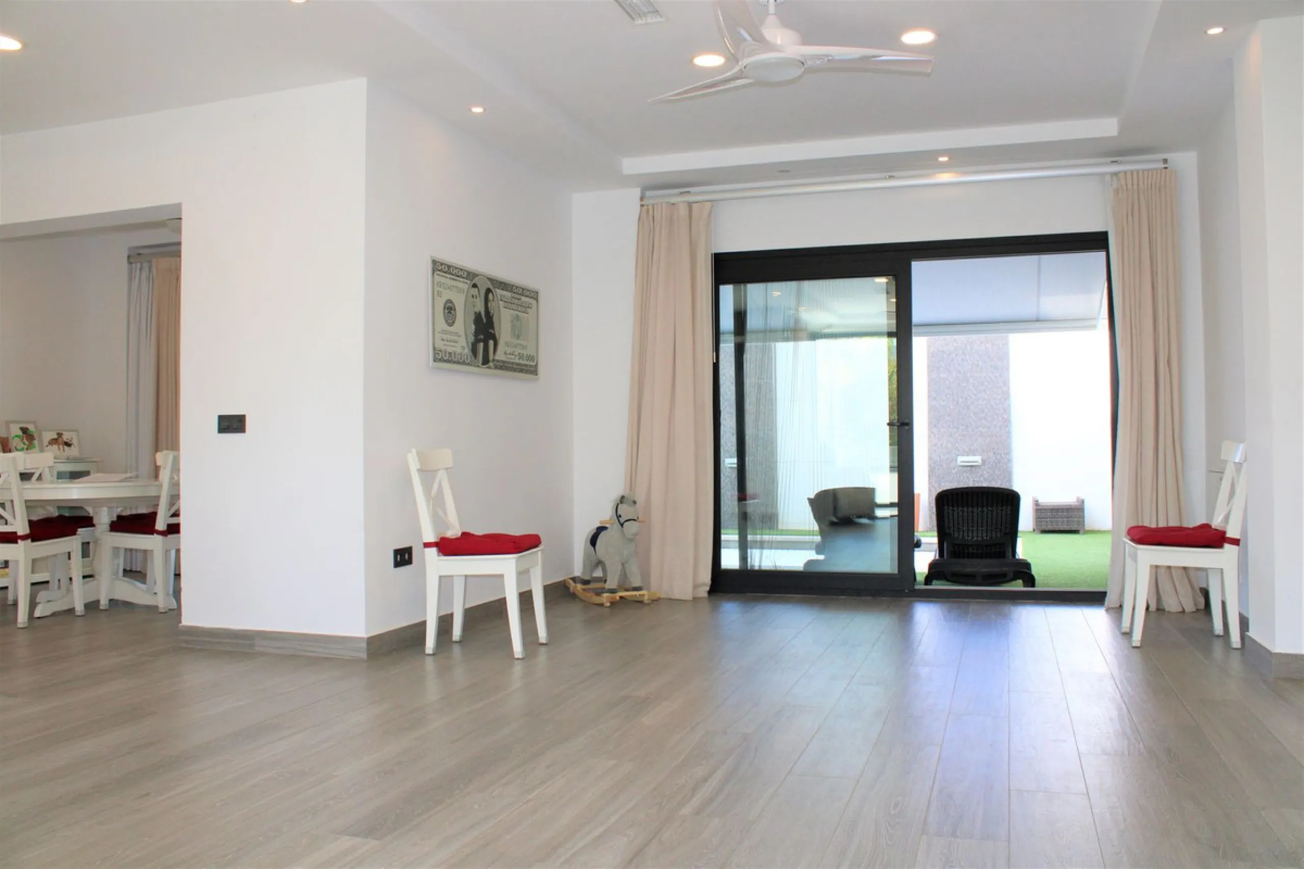 Luxurious and elegant pool villa in Nerja