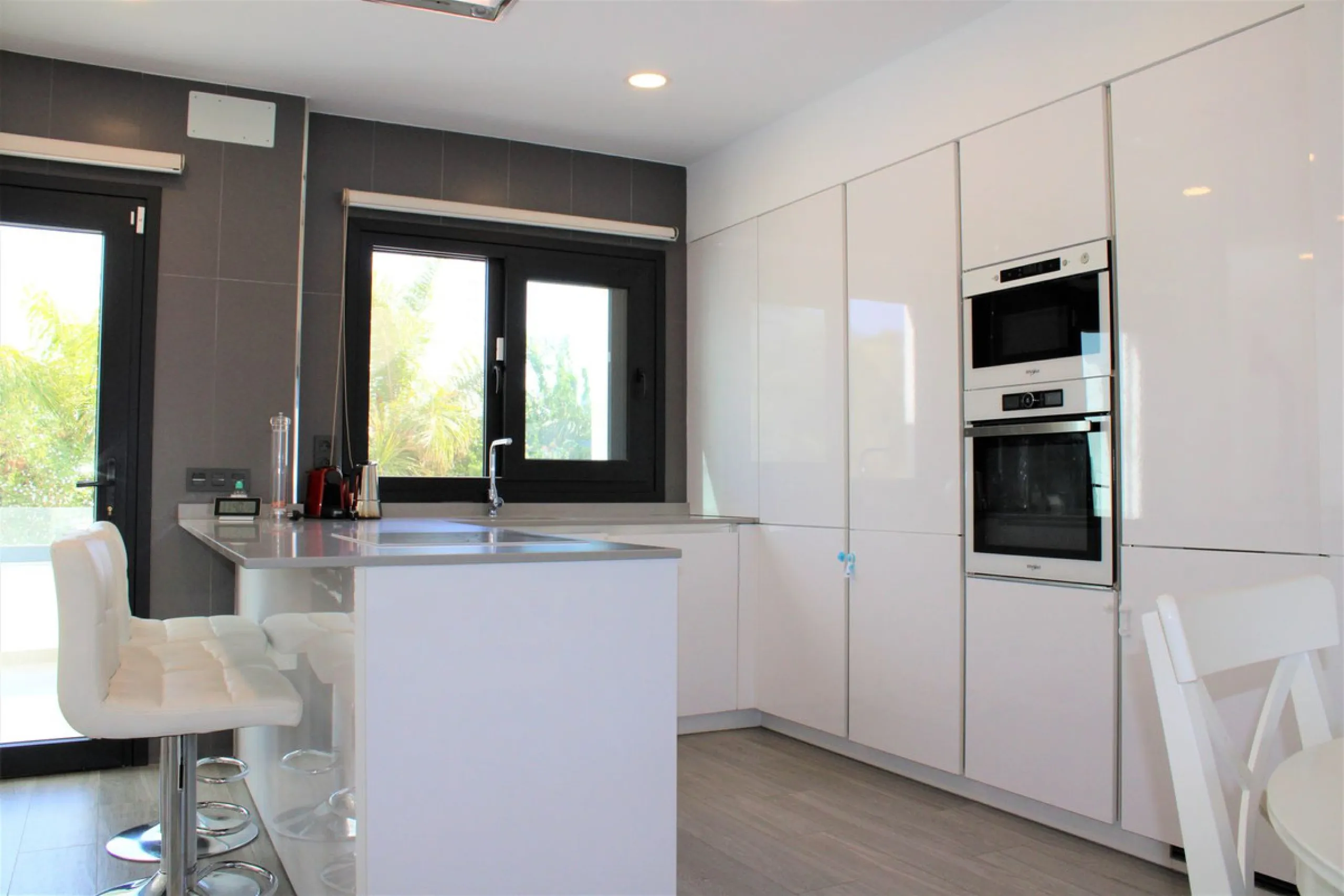 Luxurious and elegant pool villa in Nerja