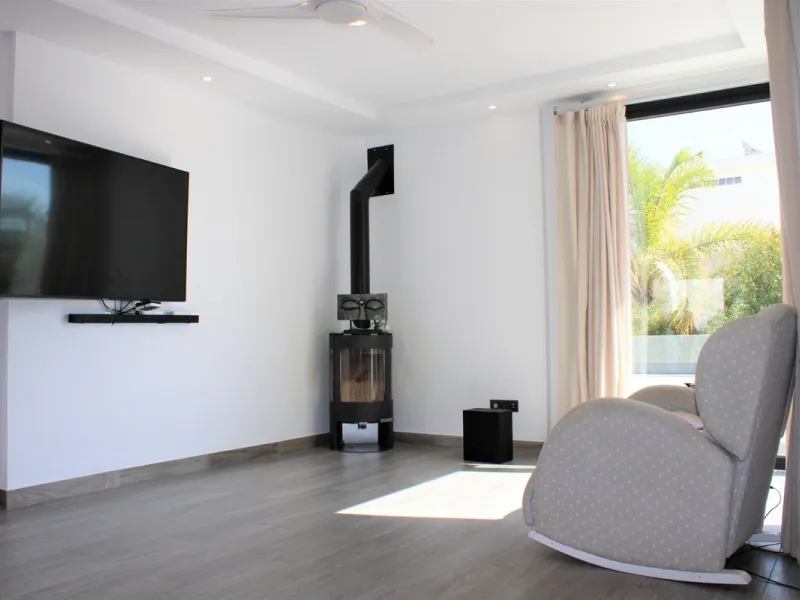 Luxurious and elegant pool villa in Nerja