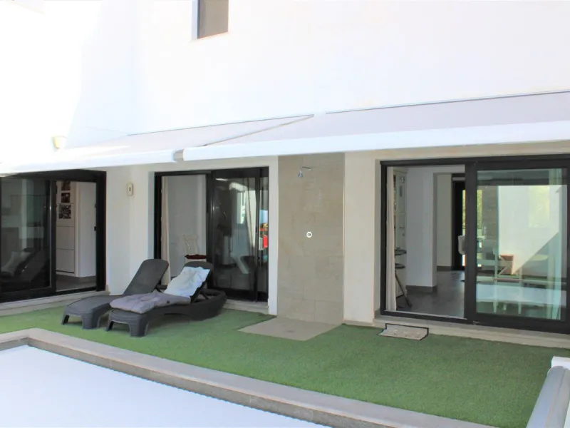 Luxurious and elegant pool villa in Nerja