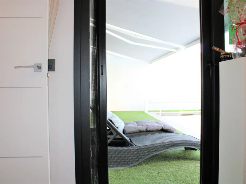 Luxurious and elegant pool villa in Nerja
