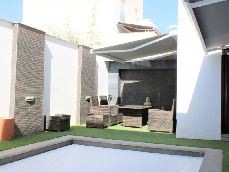 Luxurious and elegant pool villa in Nerja