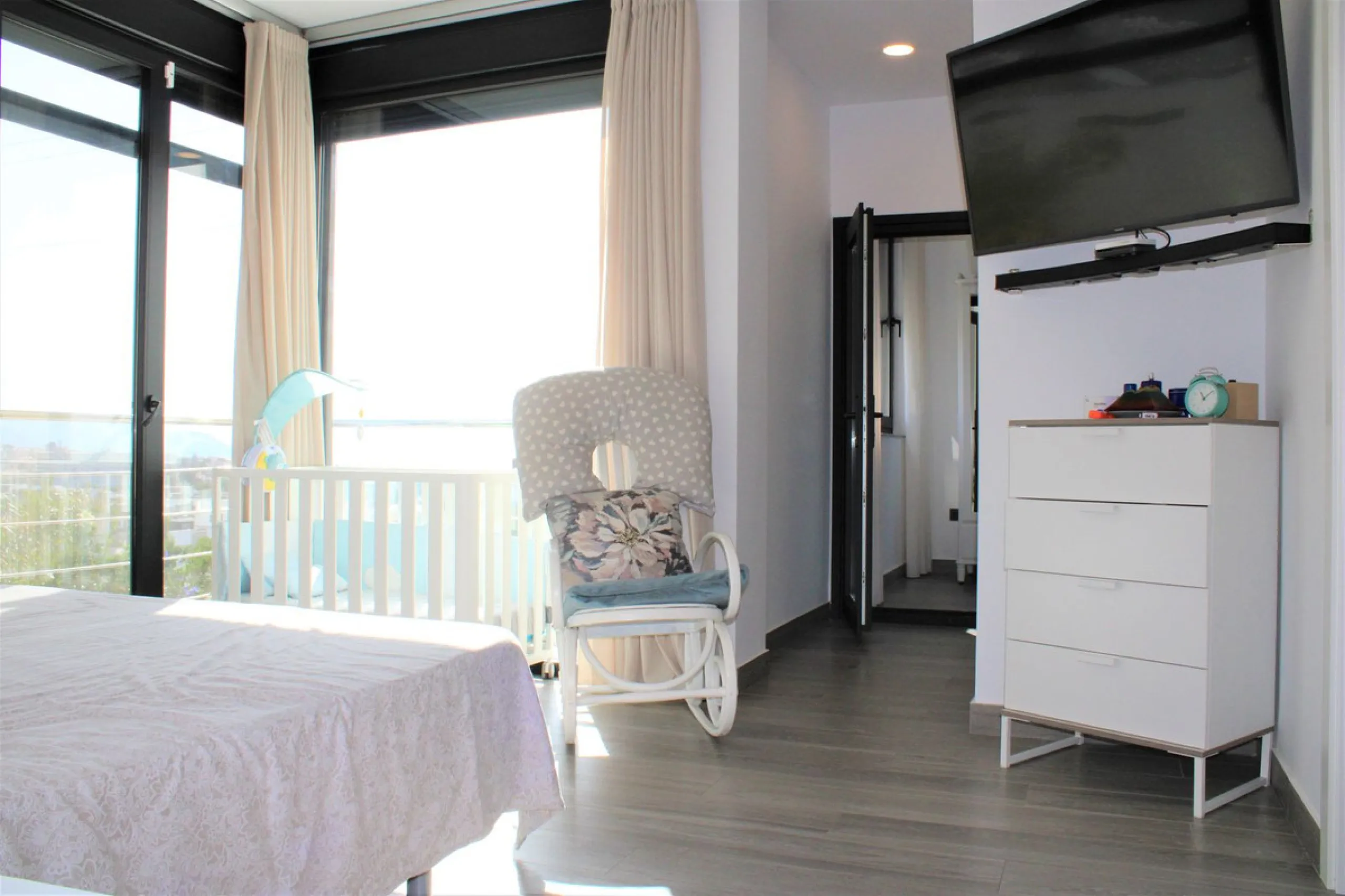 Luxurious and elegant pool villa in Nerja