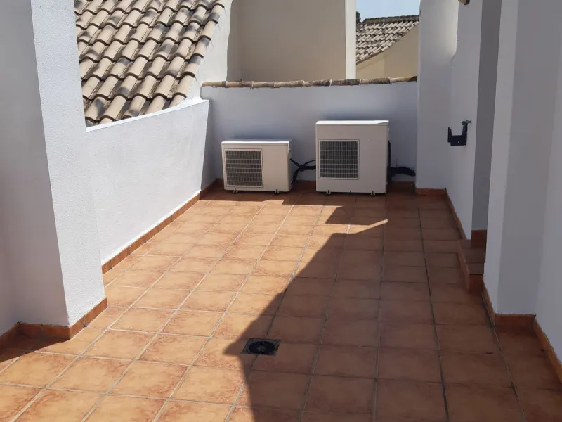 Large Town House only 150 metres from the lovely dunes beaches in Costabella,close to shops and 10 minutes drive to Marbella Town,private garage for 3 cars.