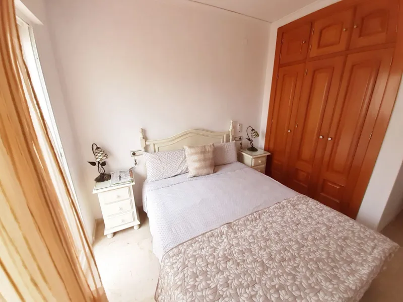 Large Town House only 150 metres from the lovely dunes beaches in Costabella,close to shops and 10 minutes drive to Marbella Town,private garage for 3 cars.