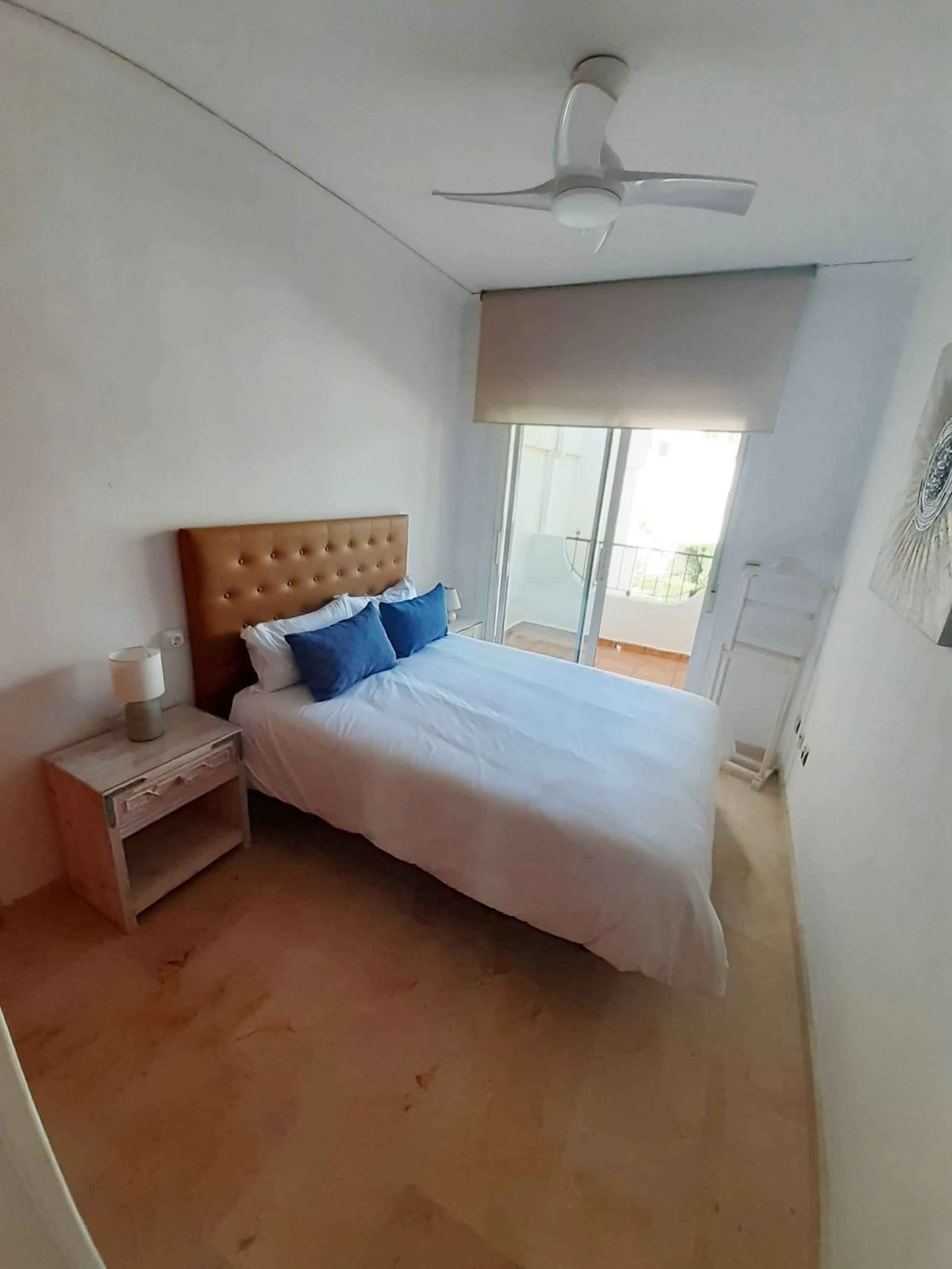 Large Town House only 150 metres from the lovely dunes beaches in Costabella,close to shops and 10 minutes drive to Marbella Town,private garage for 3 cars.