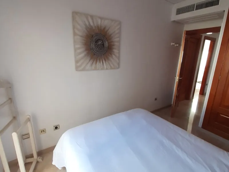 Large Town House only 150 metres from the lovely dunes beaches in Costabella,close to shops and 10 minutes drive to Marbella Town,private garage for 3 cars.