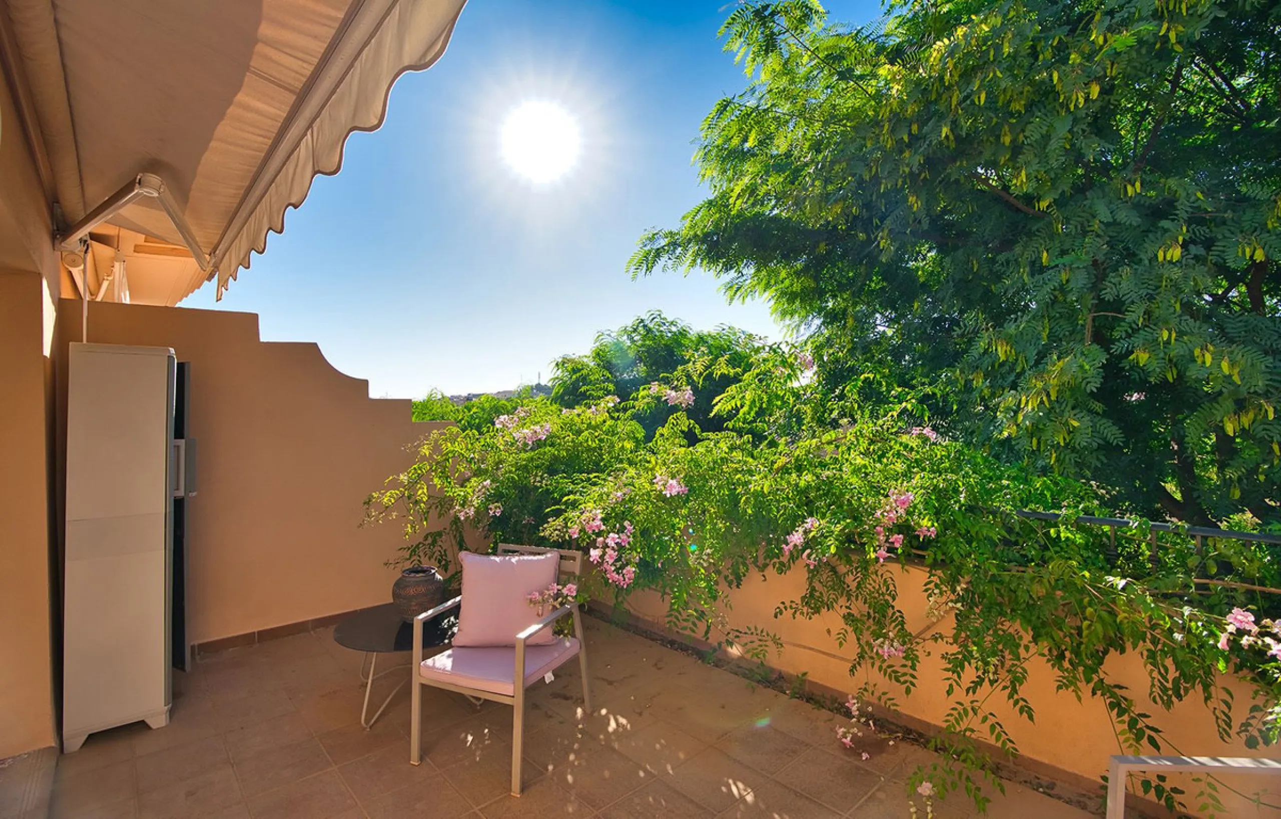 House - Semi-Detached House в продаже в Mijas, Málaga. В доме 3 спален и 3 ванных комнат. Площадь дома 115 м². Площадь участка 42 м²