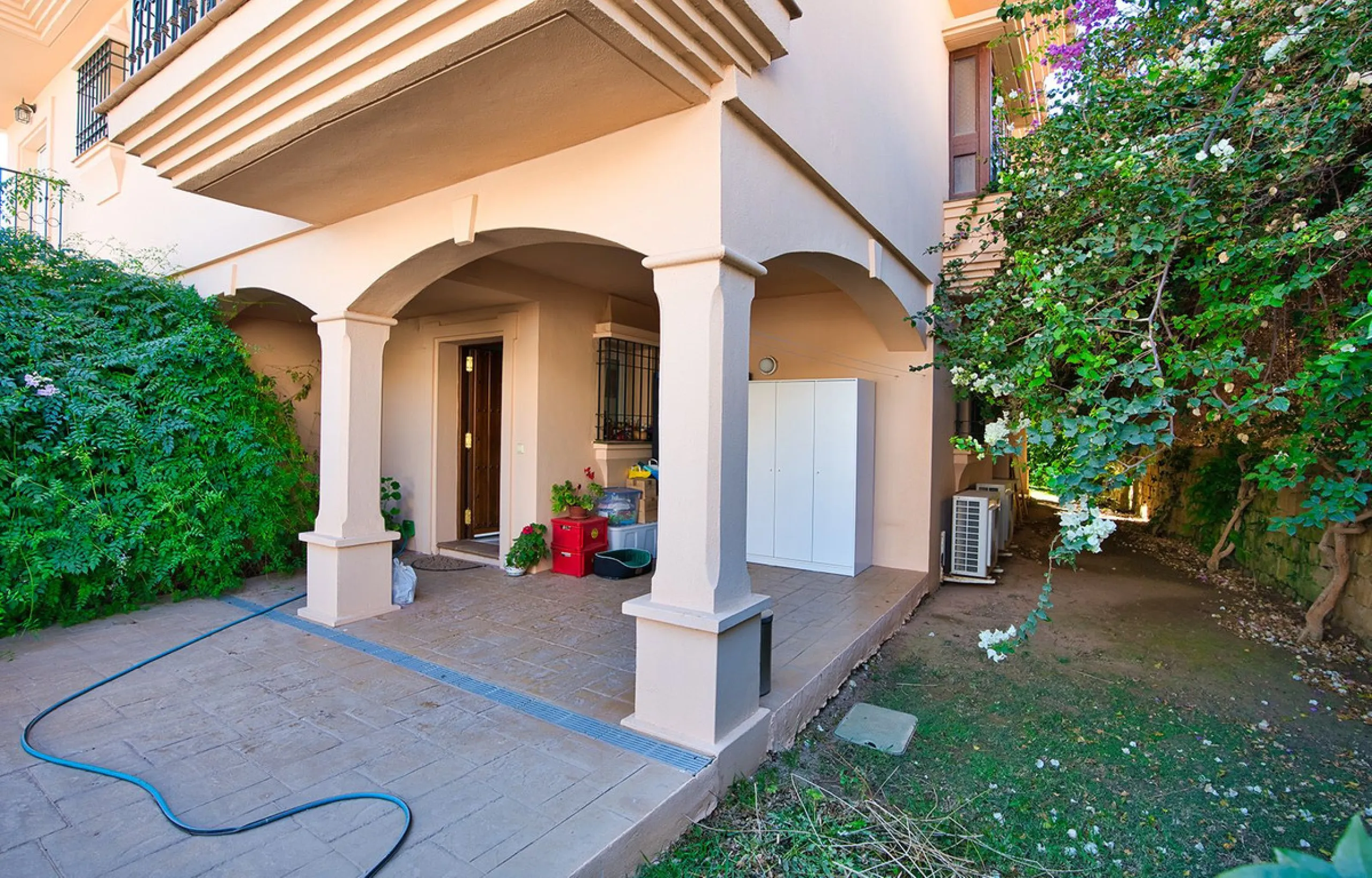 House - Semi-Detached House в продаже в Mijas, Málaga. В доме 3 спален и 3 ванных комнат. Площадь дома 115 м². Площадь участка 42 м²