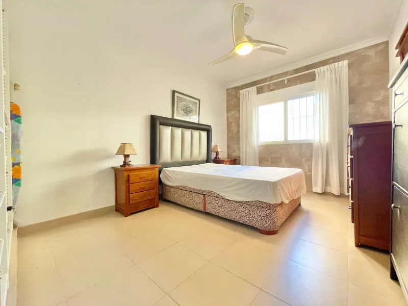 HOUSE WITH SEA VIEWS NEXT TO THE BEACH - FUENGIROLA.