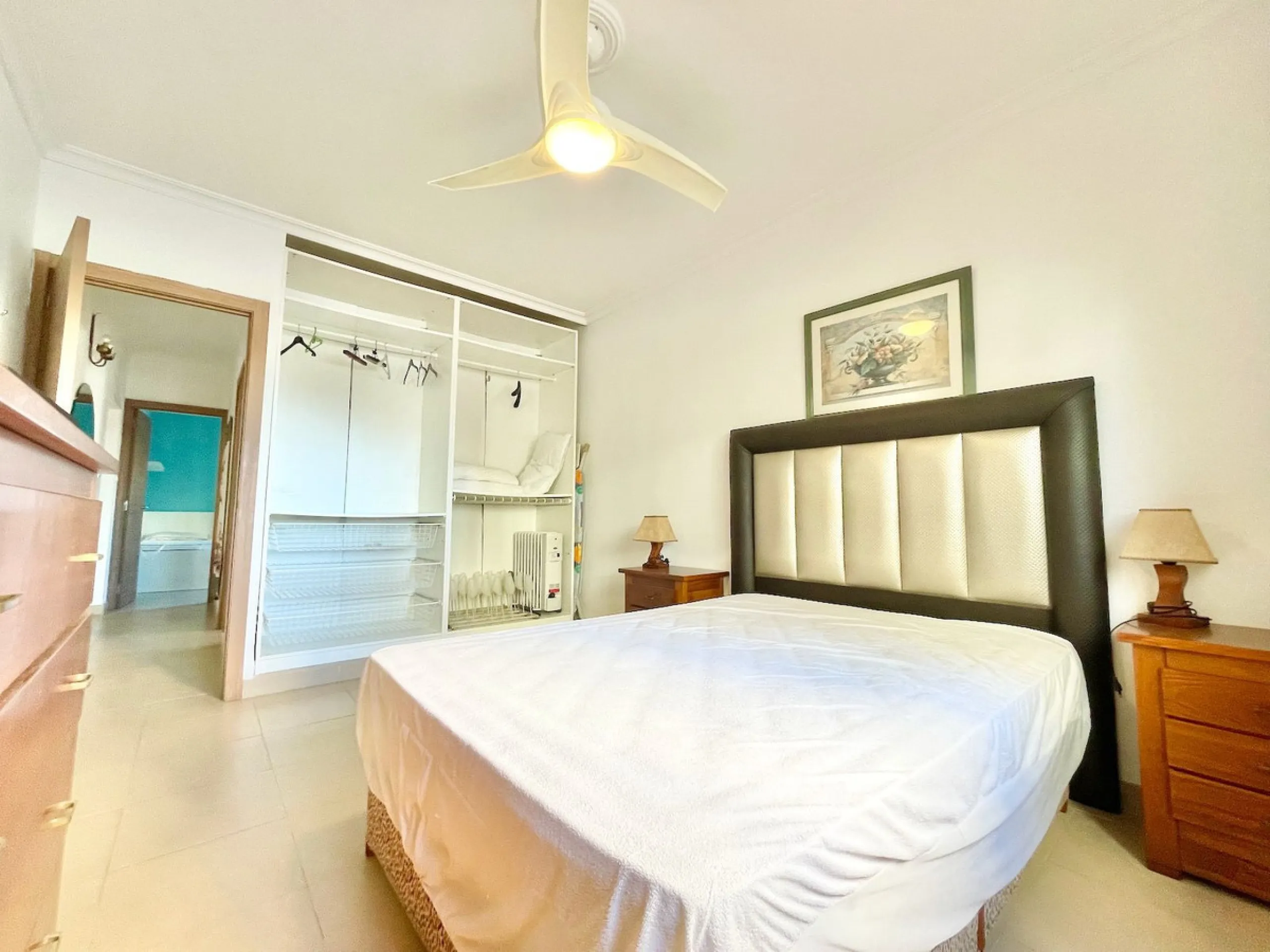 HOUSE WITH SEA VIEWS NEXT TO THE BEACH - FUENGIROLA.