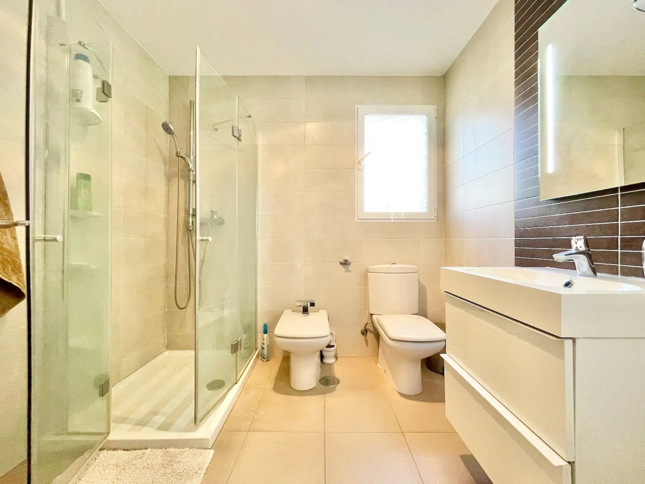 HOUSE WITH SEA VIEWS NEXT TO THE BEACH - FUENGIROLA.