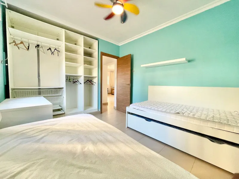 HOUSE WITH SEA VIEWS NEXT TO THE BEACH - FUENGIROLA.