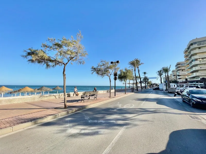 HOUSE WITH SEA VIEWS NEXT TO THE BEACH - FUENGIROLA.