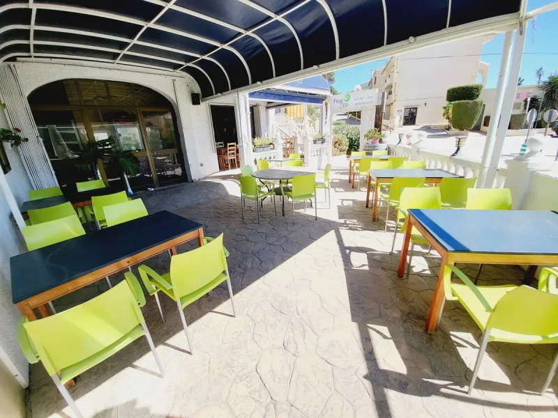 FANTASTIC BUSINESS/INVESTMENT OPPORTUNITY! WE ARE PRIVILEDGED TO OFFER FOR SALE THE BAR AND RESTAURANT KNOWN AS FROG & CO IN LAS FAROLAS. THE BUSINESS IS CURRENTLY OPERATIONAL AND PROFITABLE WITH IMMENSE OPPORTUNITIES TO EXPAND AND GROW THE BUSINESS FURTH