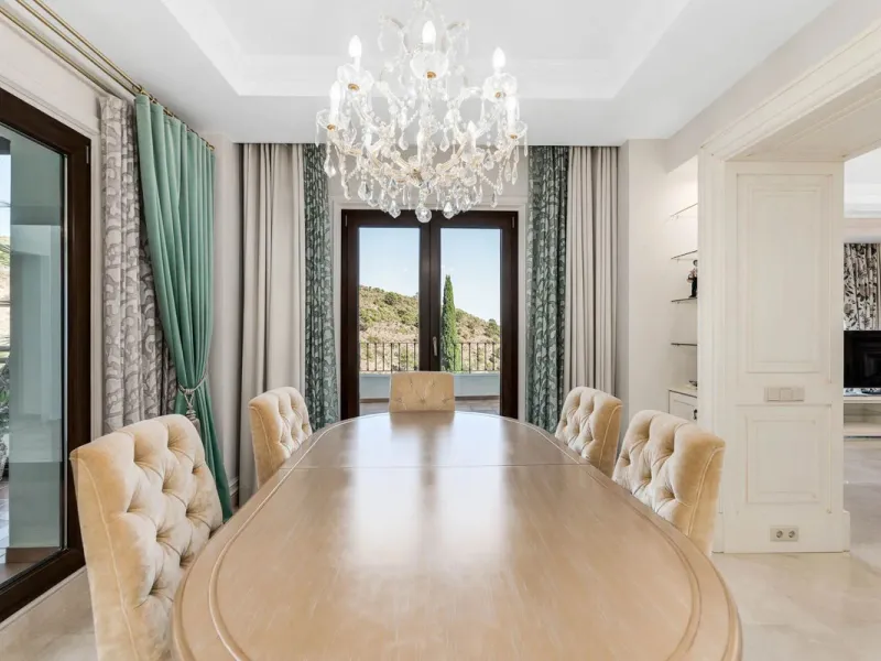 Five-bedroom villa for sale in the exclusive Benahavis Country Club area, with sea and mountain views. Expect the spectacular views and privacy, surrounded by the comforts of the Country Club. The property resides in Benahavis, which is just 10 minutes fr