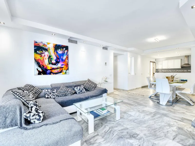 Great INvestment - return holiday rental 6%-7%  per year - 2 AMAZING BEACHFRONT  refurbished apartments earn directly income with existing bookings.  Situated on top of each other-  each 2 bedrooms 2 bathrooms- 2 new kitchen -2 new living dining area - al