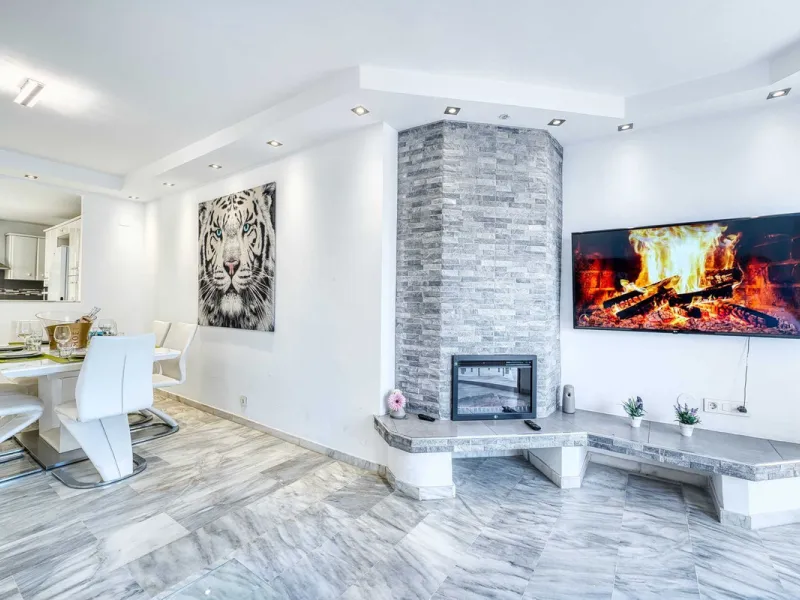 Great INvestment - return holiday rental 6%-7%  per year - 2 AMAZING BEACHFRONT  refurbished apartments earn directly income with existing bookings.  Situated on top of each other-  each 2 bedrooms 2 bathrooms- 2 new kitchen -2 new living dining area - al